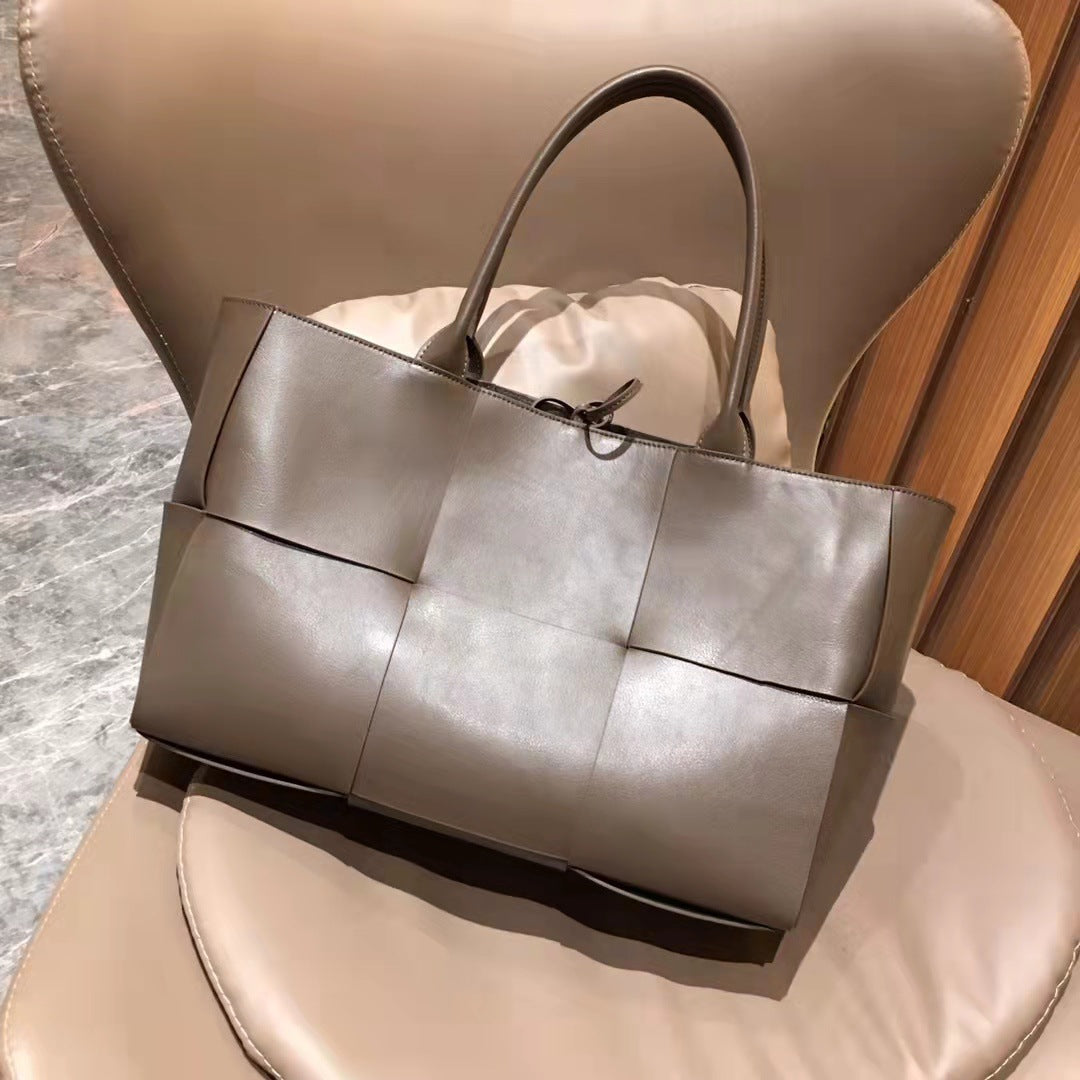 Top-Grain Cowhide Leather Tote Bag 🌸 | Elegant Large Capacity Shoulder Purse