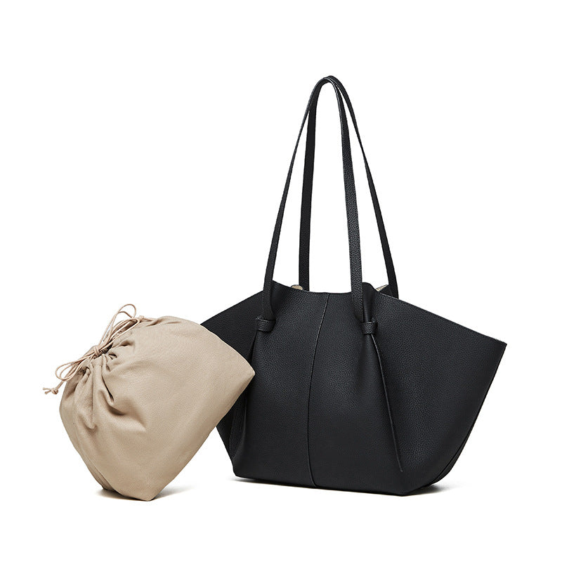 Luxe Tote Leather – Designed to Carry Your Entire Day in Style