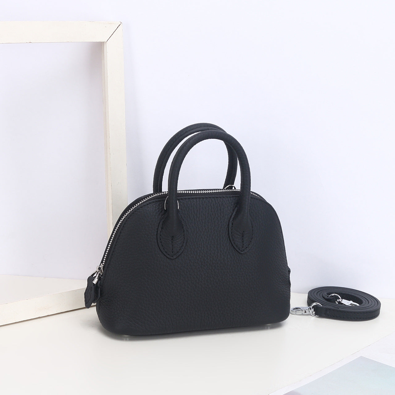 🔥Women's Crossbody Genuine Leather Simple Shoulder Bag