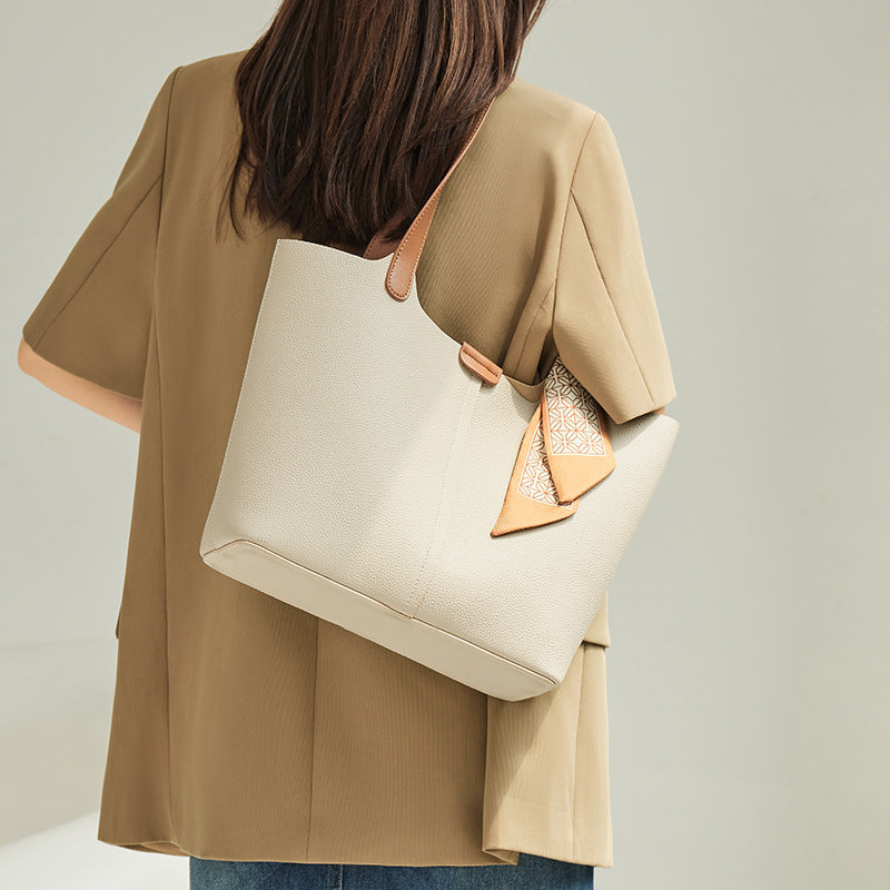 🌸 Genuine Leather Large Capacity Commuter Shoulder Bag 🌸